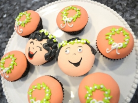 happy-couple-cupcakes-2