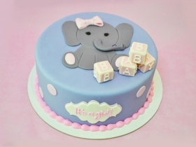 BABY ELEPHANT CAKE WITH BLOCKS