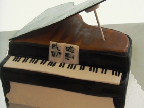 PIANO-3-D-CAKE