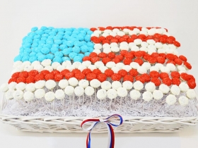 USA FLAG CHOCOLATE POPS IN BASKET