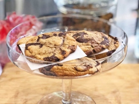 DOUBLE-CHOCOLATE-CHIP-COOKIES